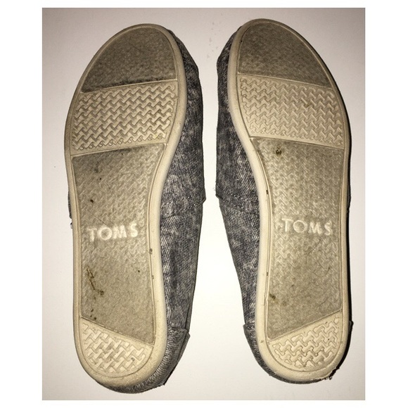 TOMS - Picture 4 of 4